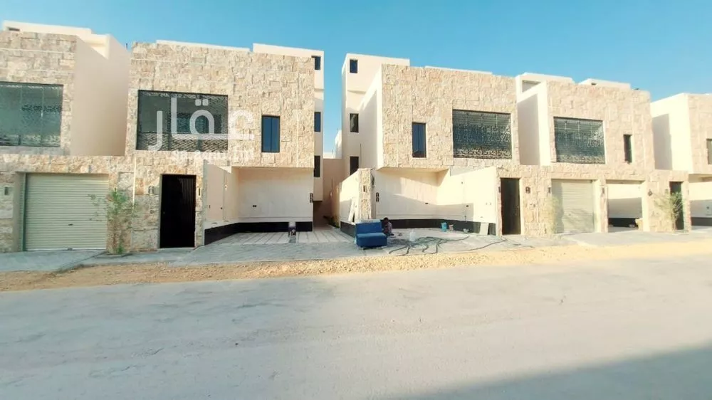 دور للبيع في شارع عبيدالله بن يزيد, حي طويق, مدينة الرياض, منطقة الرياض 1 صورة