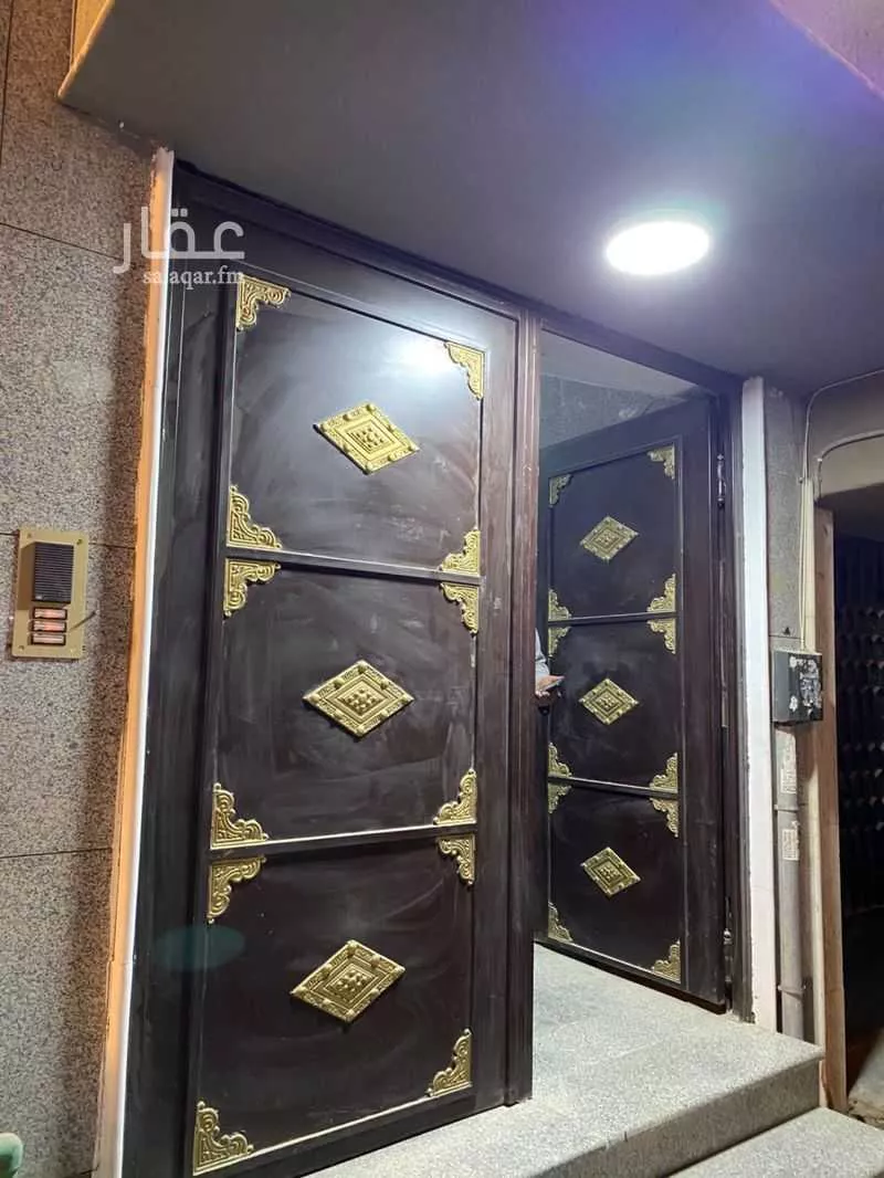 عمارة للبيع في شارع مالك بن ربيعة, حي الناصرية, مدينة الرياض, منطقة الرياض 1 صورة