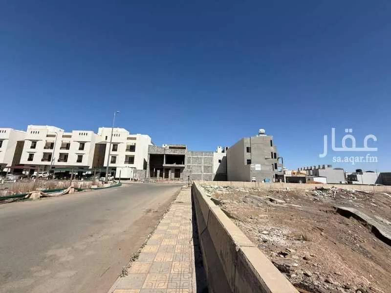 أرض للبيع في شارع محمد بن عبدالرحمن المؤذن, حي السد, مدينة المدينه المنوره, منطقة المدينة المنورة 1 صورة