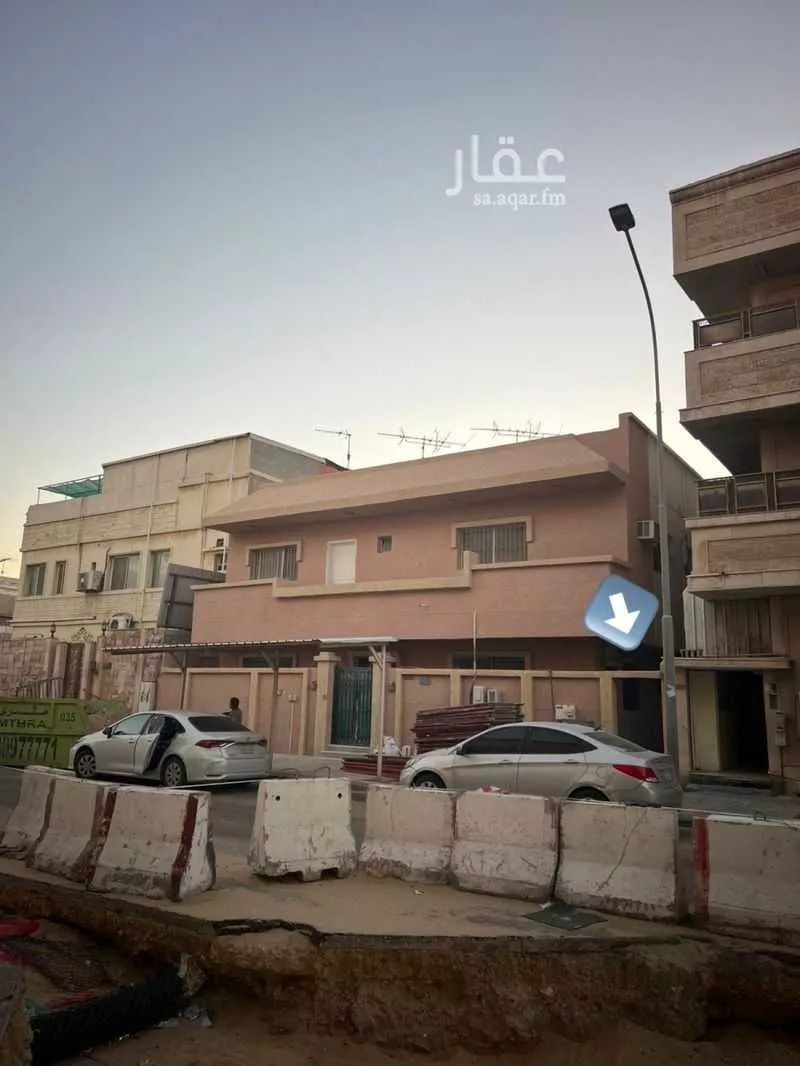 عمارة للإيجار في شارع جيزان, حي الثقبة, مدينة الخبر, المنطقة الشرقية 1 صورة