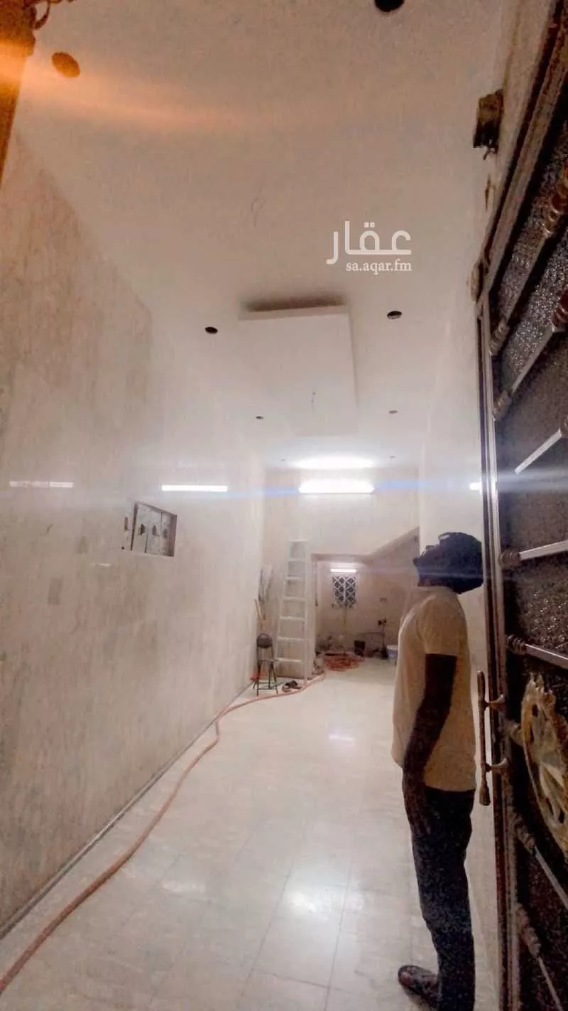 عمارة للبيع في شارع قيس بن صيفى ، حي المغيسلة ، المدينة المنورة ، منطقة المدينة المنورة 1 صورة