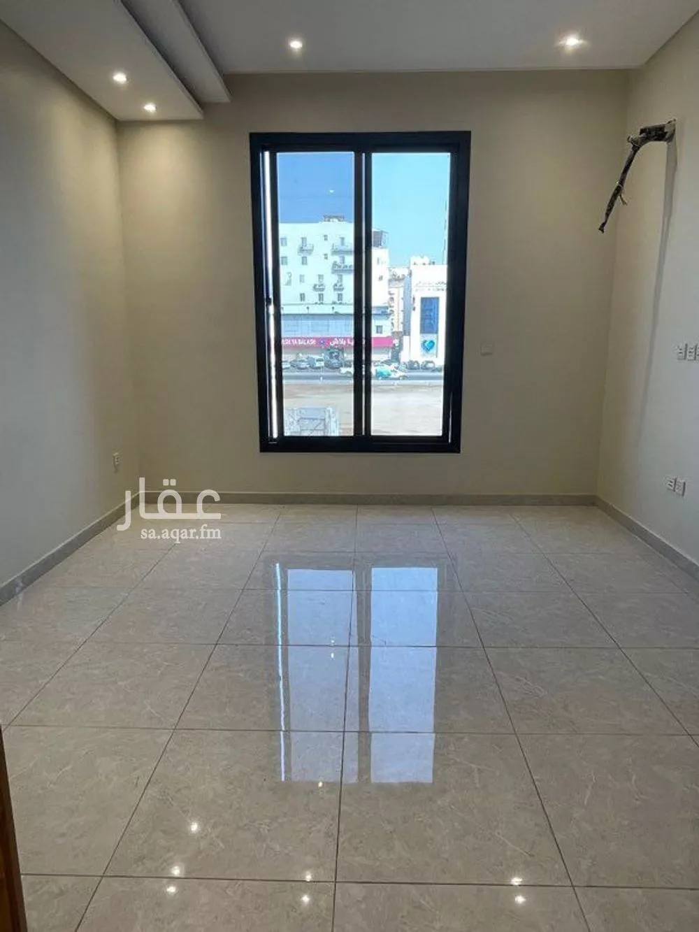 شقة للبيع في شارع القطار, حي المروة, مدينة جدة, منطقة مكة المكرمة 1 صورة