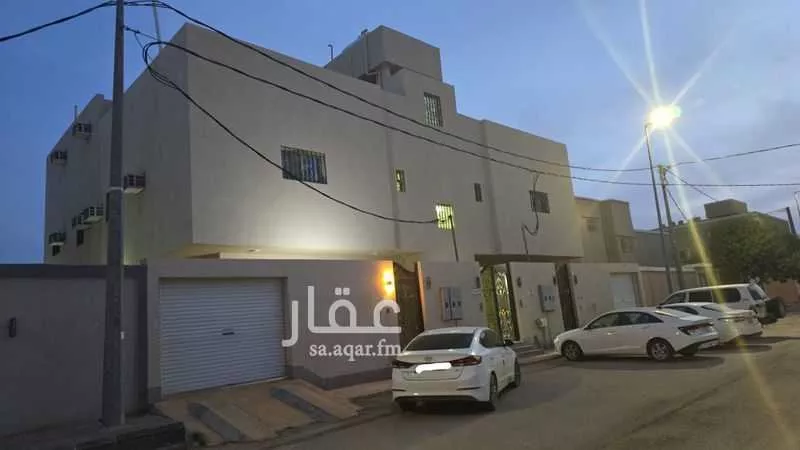 دور للبيع في شارع ابو داود, حي النهضة, مدينة حريملاء, منطقة الرياض 1 صورة
