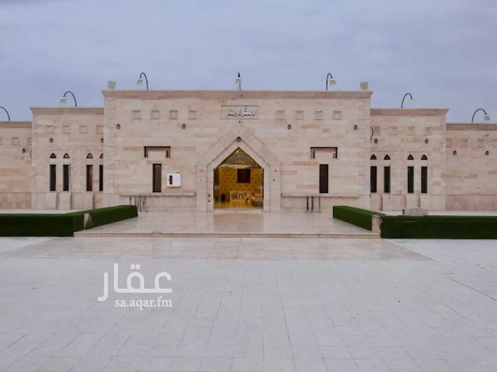 محل للبيع في شارع الملك عبدالله بن عبدالعزيز, حي الروابي, مدينة المدينه المنوره, منطقة المدينة المنورة 1 صورة