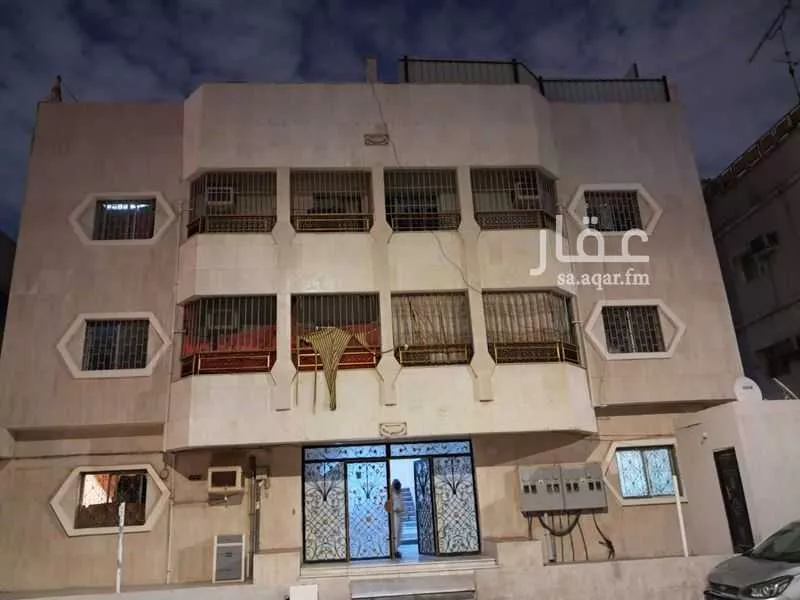 عمارة للبيع في شارع رفقاء النجاح, حي بني مالك, مدينة جدة, منطقة مكة المكرمة 1 صورة