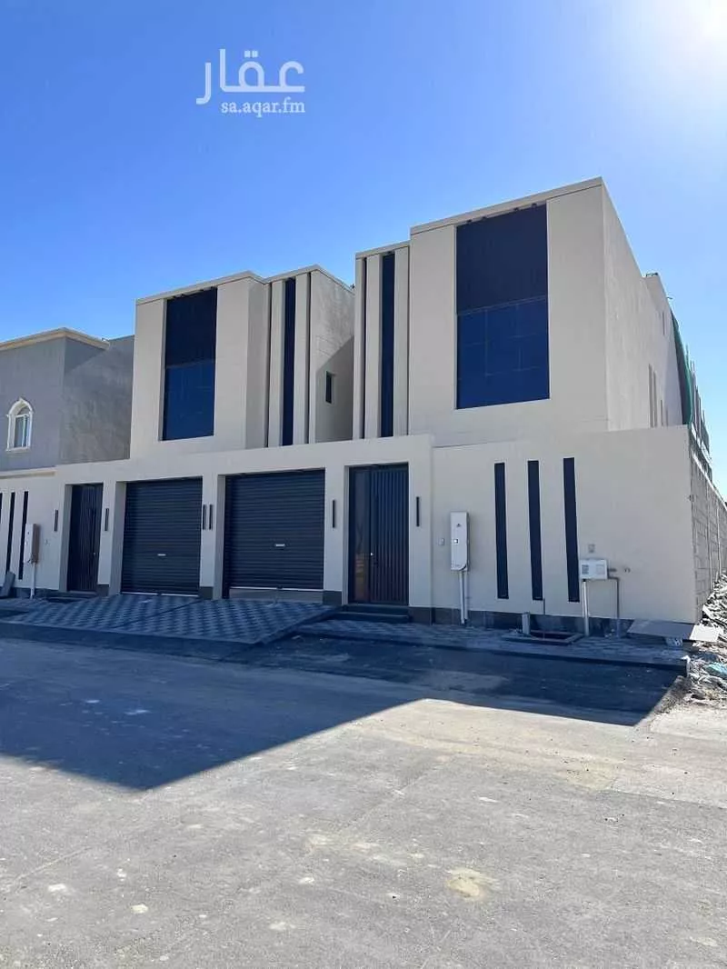فيلا للبيع في شارع ابن العربي, حي ضاحية الملك فهد, مدينة الدمام, المنطقة الشرقية 1 صورة