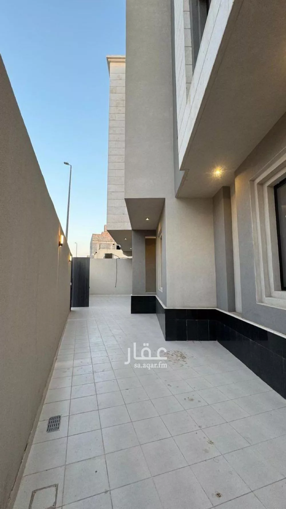 شقة للبيع في شارع العباس بن الاحنف, حي المبعوث, مدينة المدينه المنوره, منطقة المدينة المنورة 1 صورة