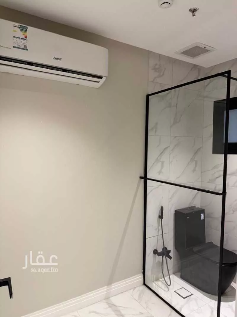 شقة للإيجار في شارع محمد بن عبدالعزيز الدغيثر, حي الملقا, مدينة الرياض, منطقة الرياض 1 صورة