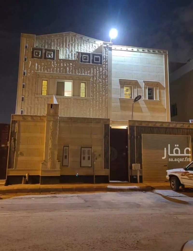 فيلا للبيع في شارع محمد بن جزي, حي عكاظ, مدينة الرياض, منطقة الرياض 1 صورة