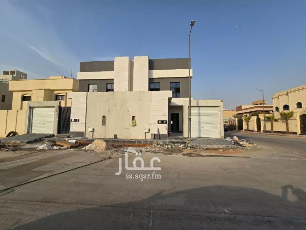 فيلا للبيع في شارع عبدالله الدملوجي, حي الملك فيصل, مدينة الرياض, منطقة الرياض 1 صورة