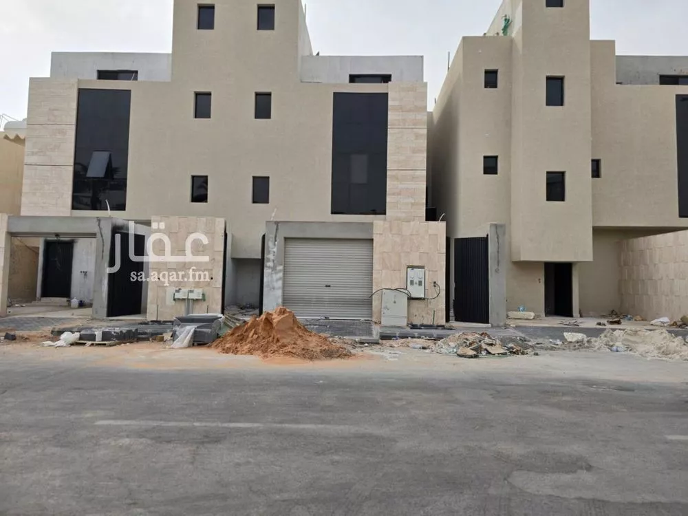 فيلا للبيع في شارع الطريق الدائري الشرقي الفرعي, حي الروضة, مدينة الرياض, منطقة الرياض 1 صورة