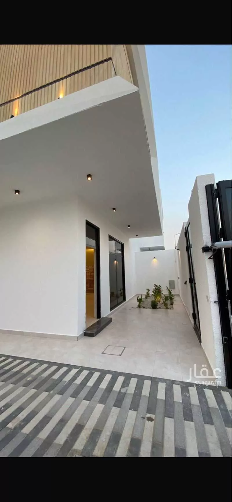 فيلا للبيع في شارع الحجون, حي الصواري, مدينة الخبر, المنطقة الشرقية 1 صورة