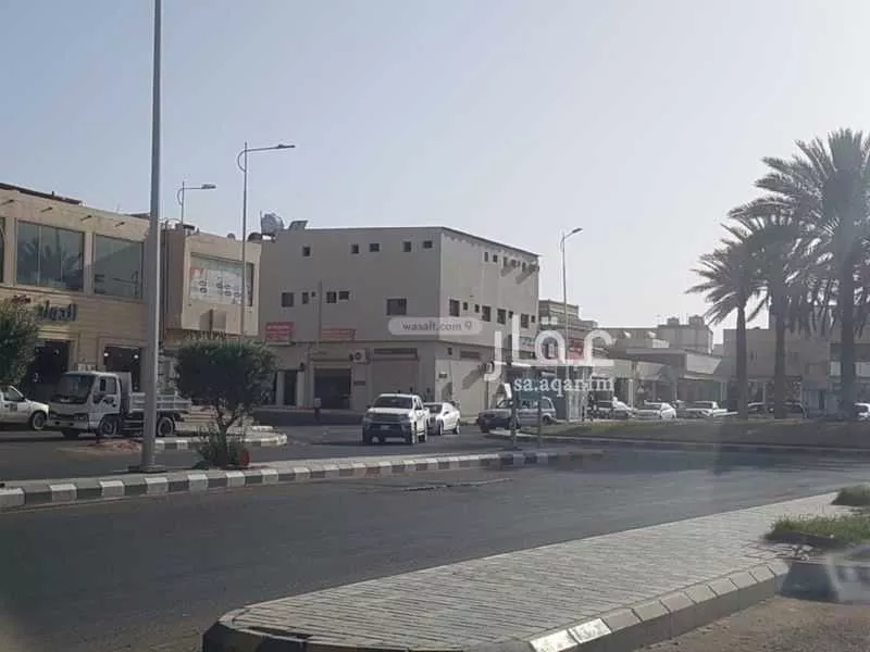 عمارة للبيع في شارع غطاط, حي برزان, مدينة حائل, منطقة حائل 1 صورة