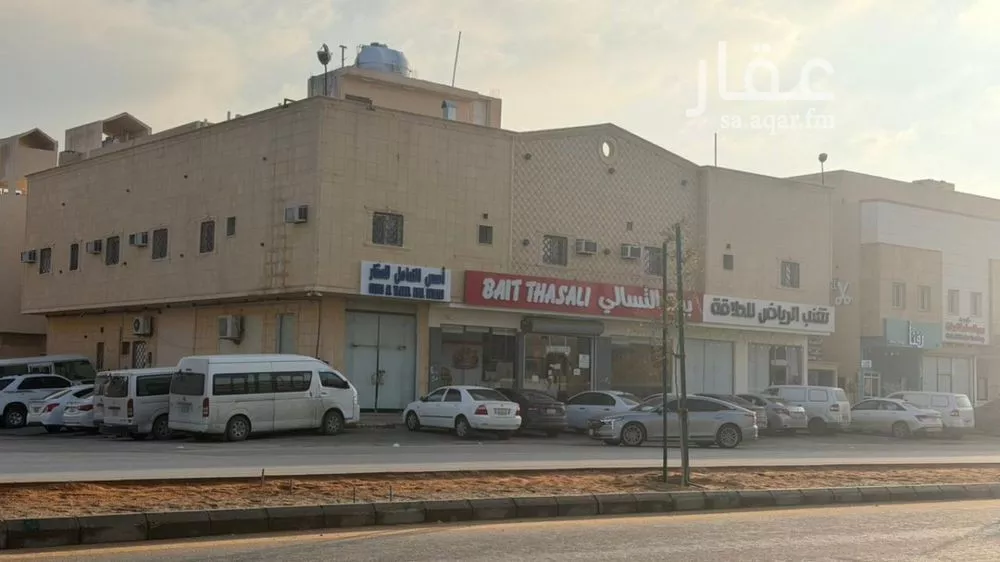 عمارة للبيع في شارع نجران, حي ظهرة لبن, مدينة الرياض, منطقة الرياض 1 صورة