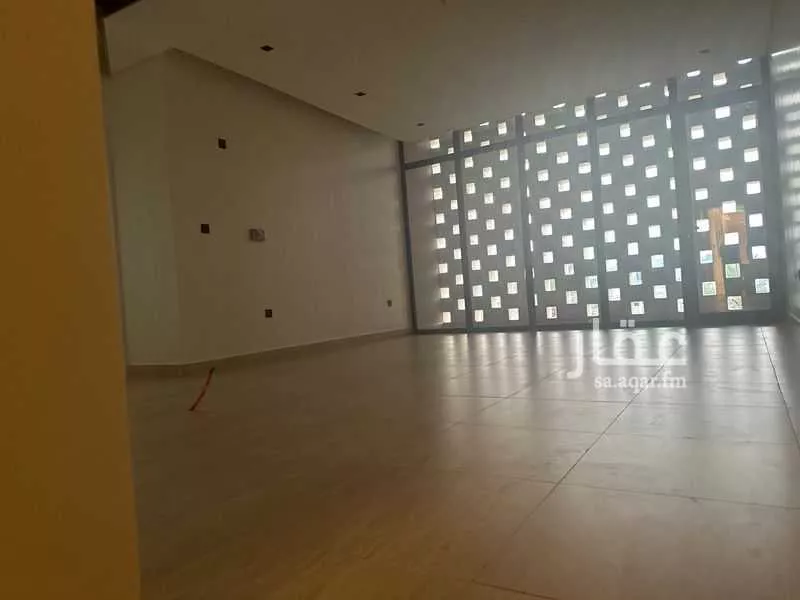 شقة للإيجار في شارع الأمير مقرن بن عبدالعزيز ، حي المغرزات ، الرياض ، منطقة الرياض 1 صورة