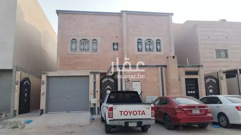 فيلا للبيع في شارع رقم 339, حي ظهرة لبن, مدينة الرياض, منطقة الرياض 1 صورة