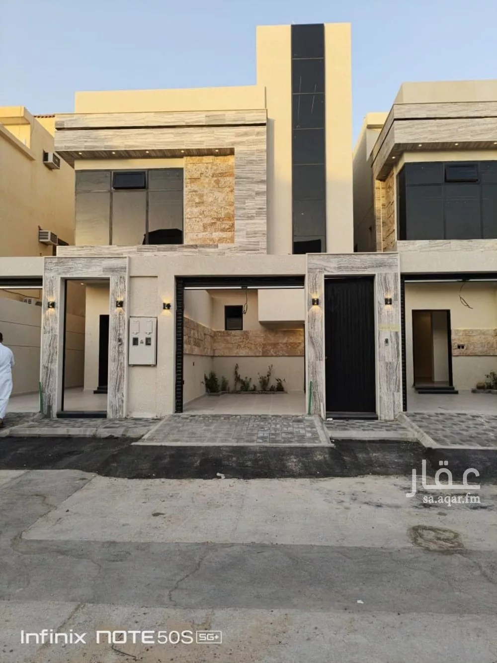 دور للبيع في شارع ابن الحطاب, حي العوالي, مدينة الرياض, منطقة الرياض 1 صورة