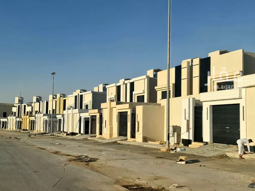 فيلا للبيع في شارع الامام مسلم, حي بدر, مدينة الرياض, منطقة الرياض 1 صورة