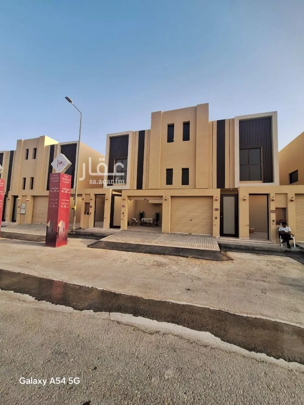 دور للبيع في شارع إسماعيل القيسي, حي عكاظ, مدينة الرياض, منطقة الرياض 1 صورة