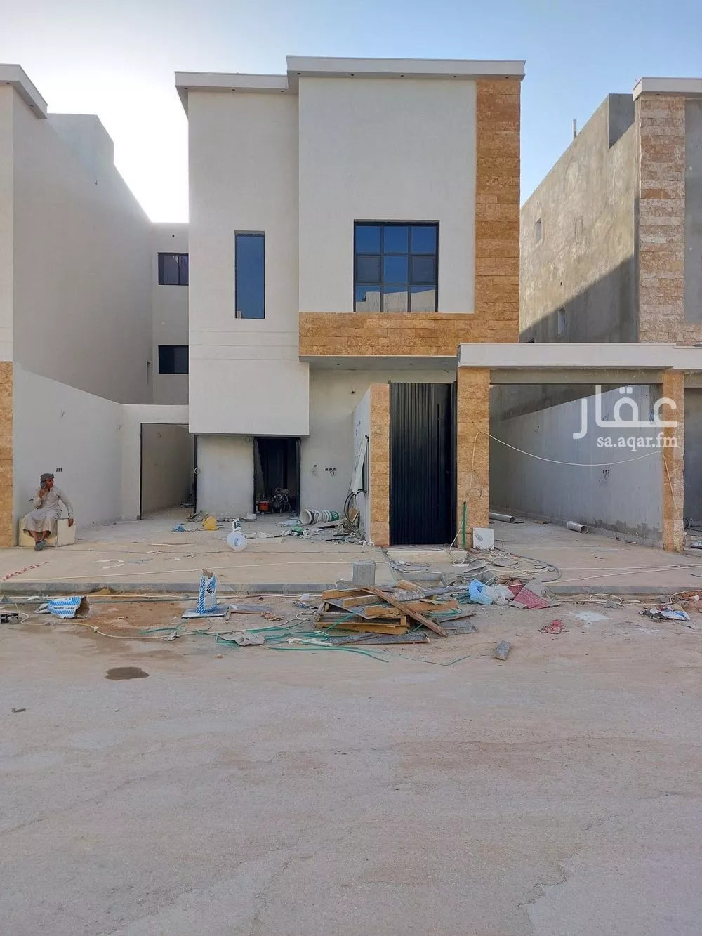دور للبيع في شارع خالد بن فيصل حشر, حي عكاظ, مدينة الرياض, منطقة الرياض 1 صورة