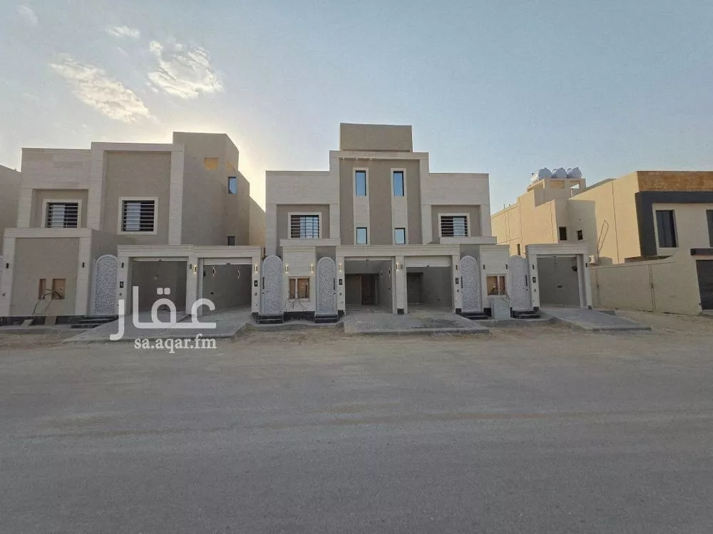 دور للبيع في شارع الامام مسلم, حي بدر, مدينة الرياض, منطقة الرياض 1 صورة