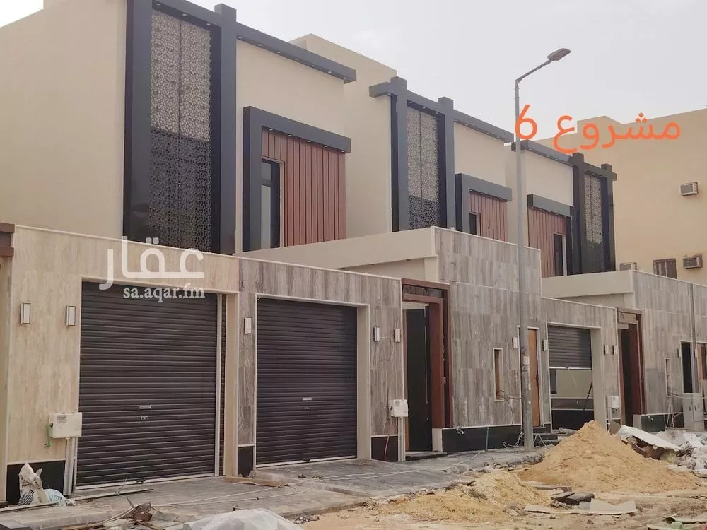 فيلا للبيع في شارع نجم الدين الايوبي الفرعي, حي العوالي, مدينة الرياض, منطقة الرياض 1 صورة