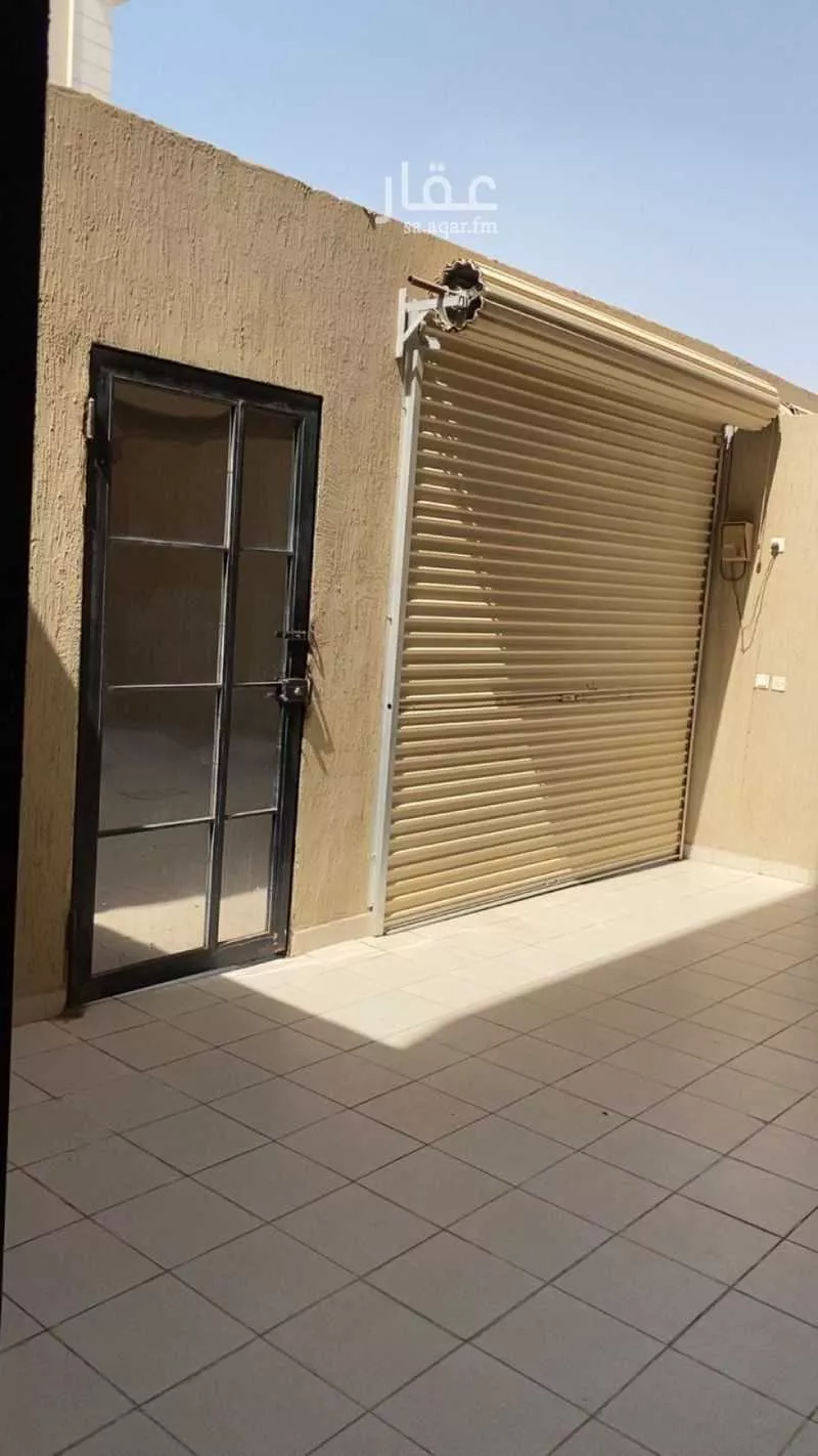 فيلا للبيع في شارع الدوائر ، حي العزيزية ، الرياض ، منطقة الرياض 1 صورة