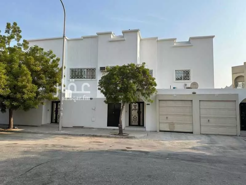 عمارة للبيع في شارع الاحساء 9, حي الأحساء الشمالي, مدينة مدينه الجبيل الصناعيه, المنطقة الشرقية 1 صورة