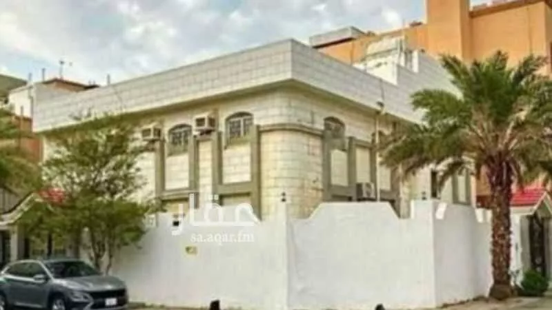 فيلا للبيع في شارع وضاح اليمن, حي الفيصلية, مدينة جدة, منطقة مكة المكرمة 1 صورة