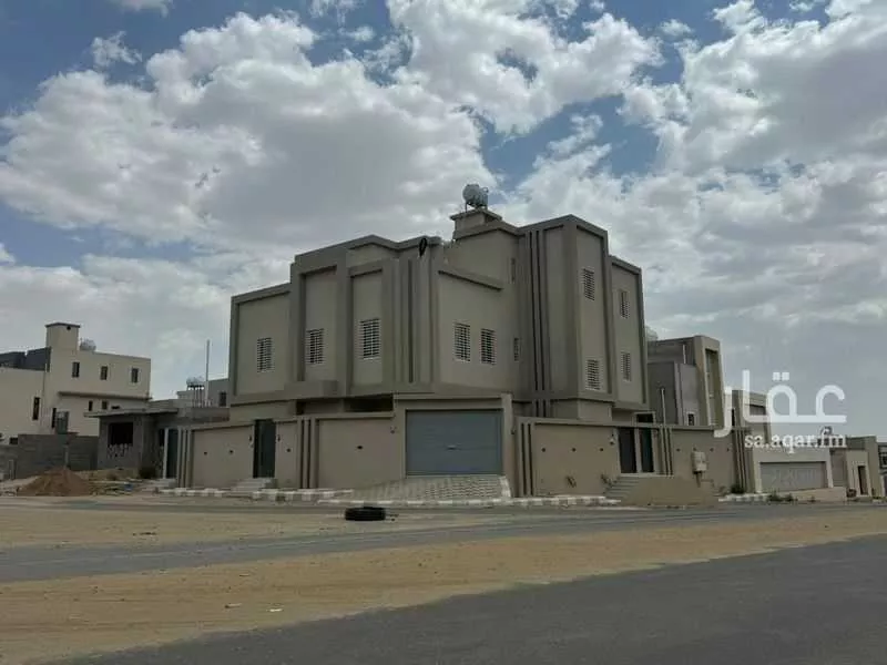 فيلا للبيع في حي القافلة, مدينة خميس مشيط, منطقة عسير 1 صورة