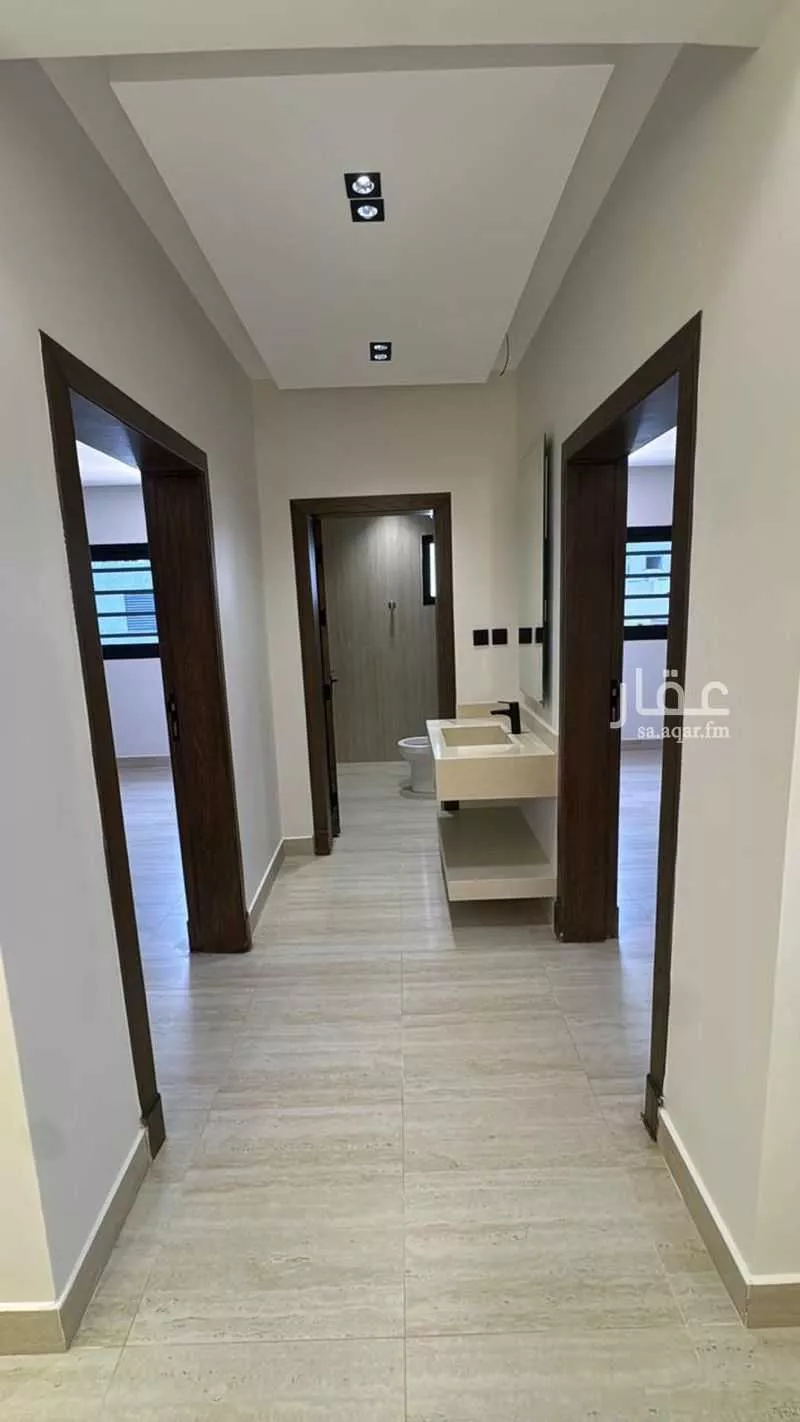 فيلا للإيجار في شارع الملك خالد ابن عبدالعزيز سعود, حي عقرباء, مدينة امارة منطقة الرياض - الجبيله, منطقة الرياض 1 صورة