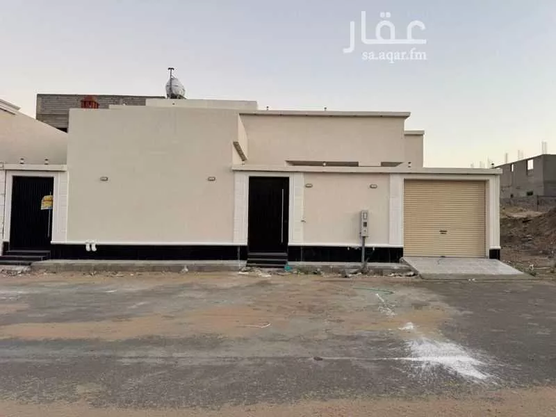 دور للبيع في شارع ابي المنيع الهاشمي, حي ضاحية الإسكان, مدينة الطائف, منطقة مكة المكرمة 1 صورة