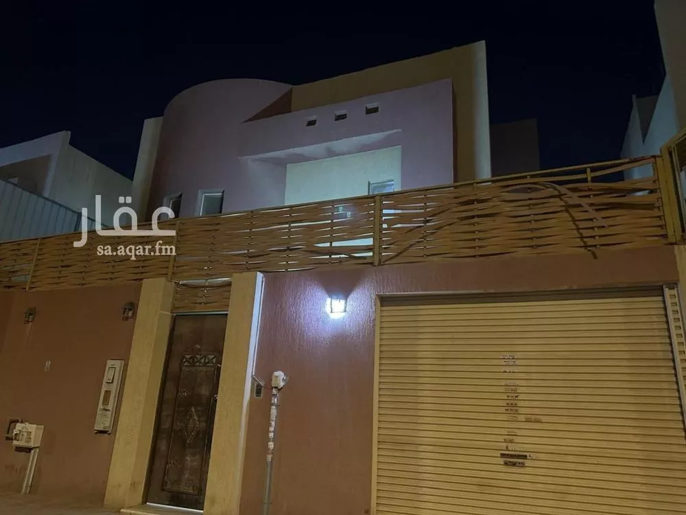 فيلا للبيع في شارع البطاح, حي الدار البيضاء, مدينة الرياض, منطقة الرياض 1 صورة
