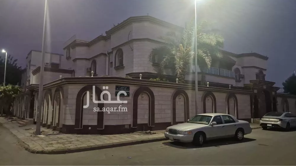 فيلا للبيع في شارع جعفر الحسيني, حي السامر, مدينة جدة, منطقة مكة المكرمة 1 صورة