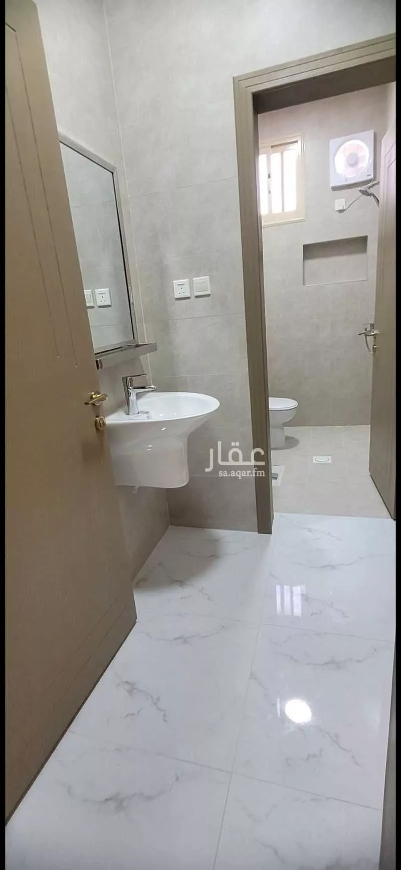شقة للإيجار في شارع 5 الجامعة , حي الجامعة, مدينة ابها, منطقة عسير 1 صورة