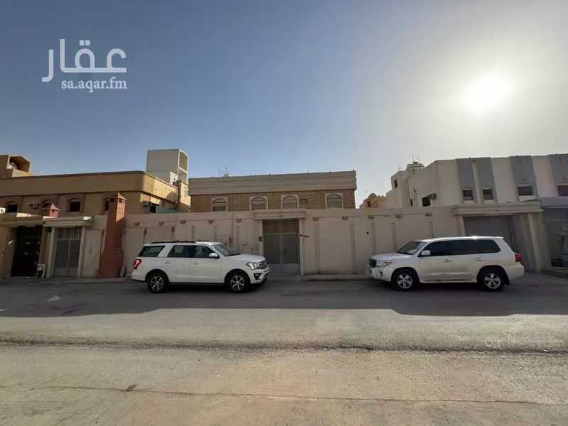 فيلا للبيع في شارع أنس بن سيرين, حي السعادة, مدينة الرياض, منطقة الرياض 1 صورة