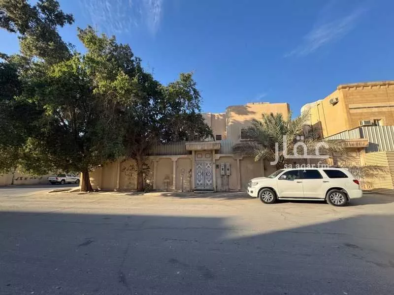 فيلا للبيع في شارع ابي عبدالله الحربي, حي العزيزية, مدينة الرياض, منطقة الرياض 1 صورة