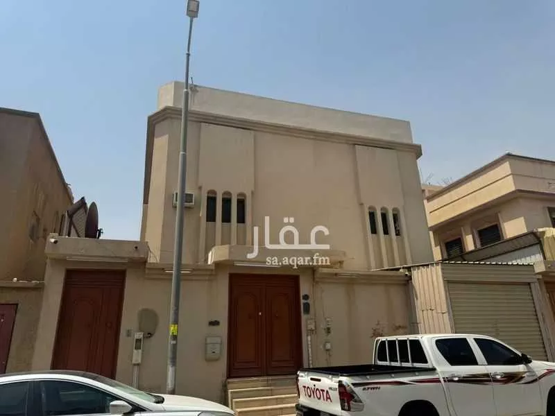 فيلا للبيع في شارع عبدالله الحديثي, حي الدار البيضاء, مدينة الرياض, منطقة الرياض 1 صورة
