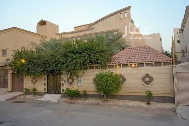 فيلا للبيع في شارع رقم 112, حي العزيزية, مدينة الرياض, منطقة الرياض 1 صورة