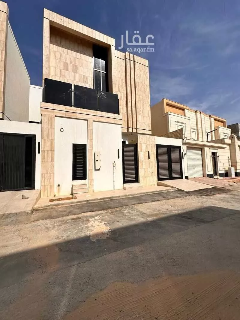 فيلا للإيجار في شارع أبي علي الصيرفي, حي المهدية, مدينة الرياض, منطقة الرياض 1 صورة