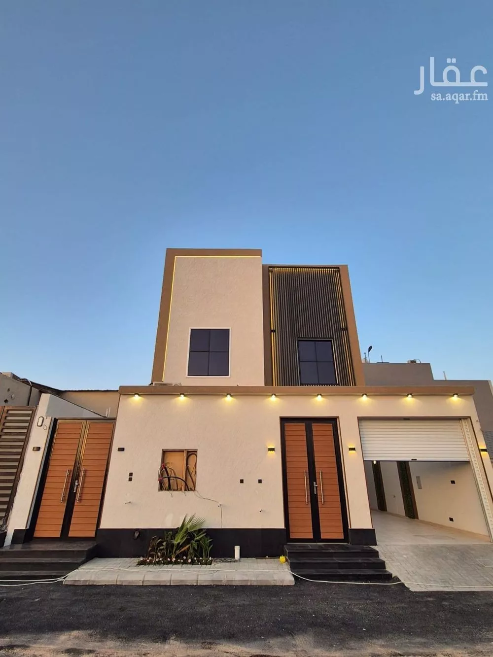 دور للبيع في شارع الصفار, حي العارض, مدينة الرياض, منطقة الرياض 1 صورة