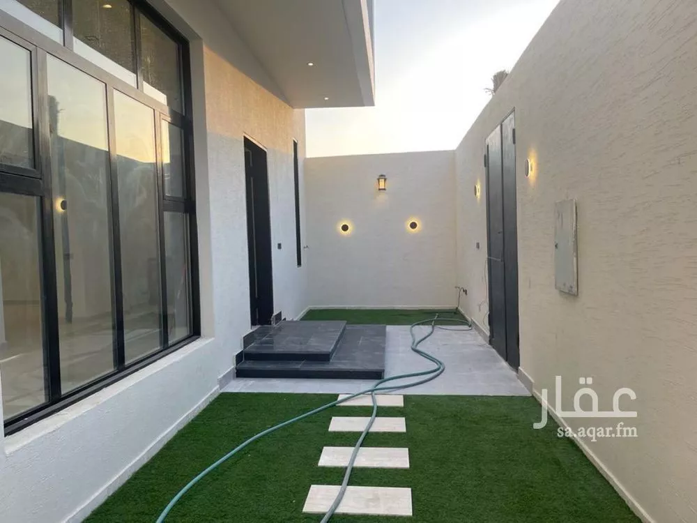 فيلا للبيع في شارع أبي محمد الأكفاني, حي النرجس, مدينة الرياض, منطقة الرياض 1 صورة