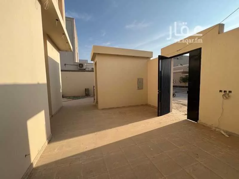 فيلا للبيع في شارع عقرباء 247, حي عقرباء, مدينة الجبيلة, منطقة الرياض 1 صورة
