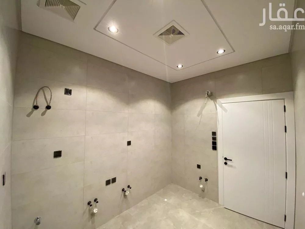 شقة للبيع في شارع ام القرى, حي الصفاء, مدينة جدة, منطقة مكة المكرمة 1 صورة