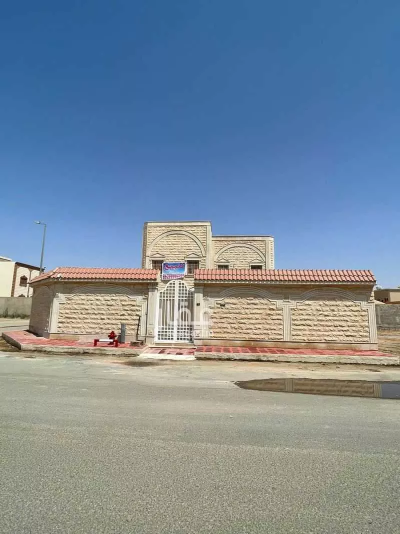 فيلا للبيع في شارع 993325, حي الملك فهد, مدينة الدوادمى, منطقة الرياض 1 صورة