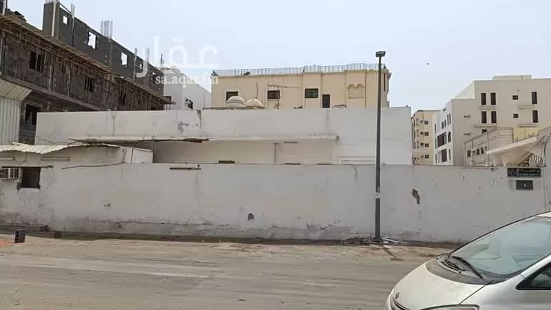 فيلا للبيع في شارع وادي حشيش, حي الصفاء, مدينة جدة, منطقة مكة المكرمة 1 صورة
