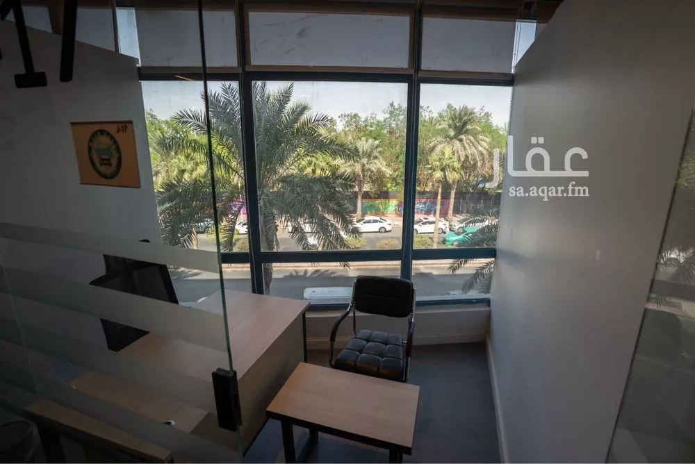 مكتب تجاري للإيجار في شارع الحديقة, حي السويدي, مدينة الرياض, منطقة الرياض 1 صورة