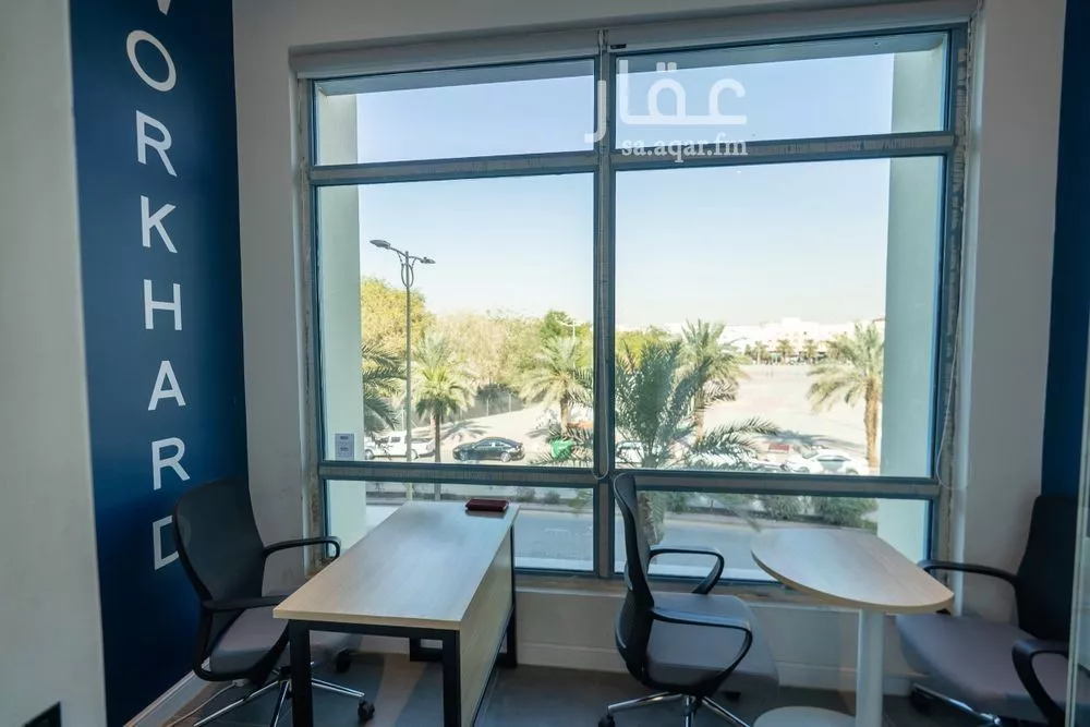 مكتب تجاري للإيجار في شارع الحديقة, حي السويدي, مدينة الرياض, منطقة الرياض 1 صورة