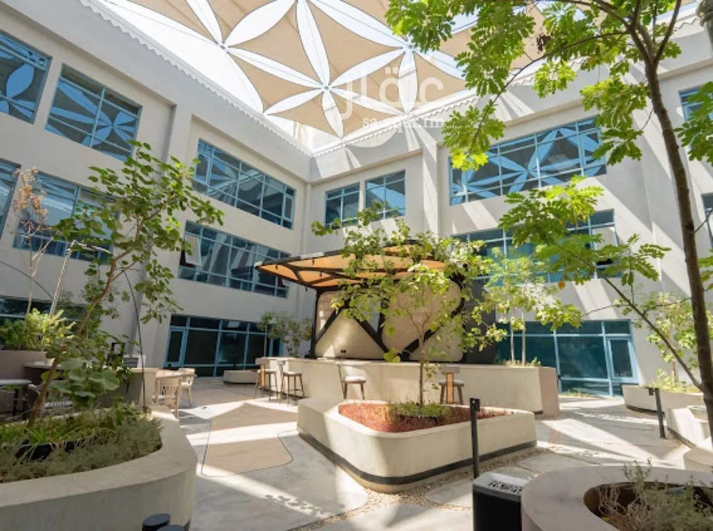 مكتب تجاري للإيجار في شارع الحديقة, حي السويدي, مدينة الرياض, منطقة الرياض 1 صورة