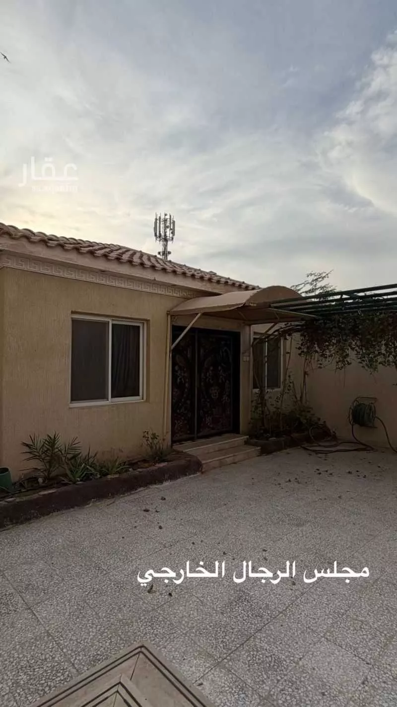 فيلا للبيع في شارع عبدالله بن حلوان, حي الشفاء, مدينة الرياض, منطقة الرياض 1 صورة